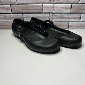 Womens crocs flats size 7